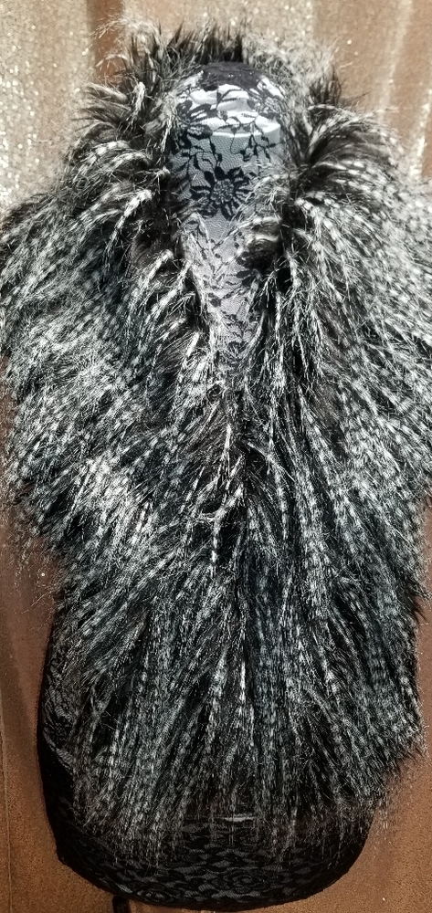 Faux fur scarf-stole